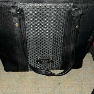 Darcy’s Marks Purse‎
